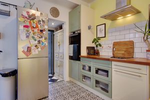 Kitchen- click for photo gallery